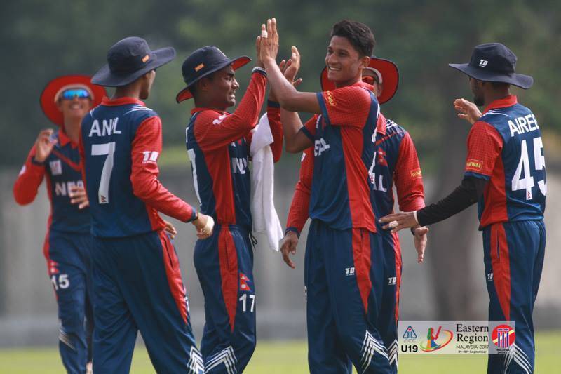समूह विजेता बन्दै नेपाल एसीसी यू-१९ क्रिकेटको सेमिफाइनलमा