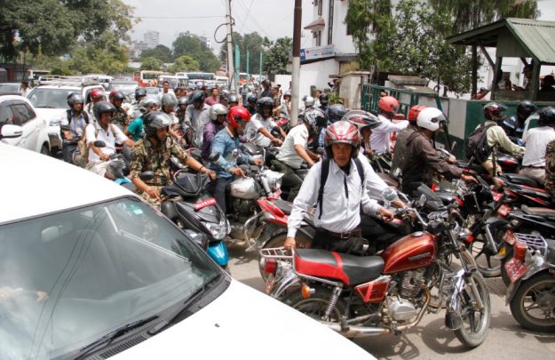 आजदेखि इन्धनको लागि पेट्रोल पम्पमा लाइन बस्न नपर्ने, सहजै पाइने