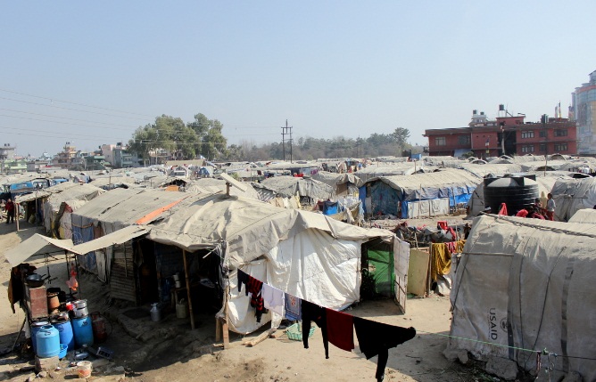 पुनर्निर्माणमा सबै सरकार असफल, अधिकांश भूकम्पपीडित टहरामै